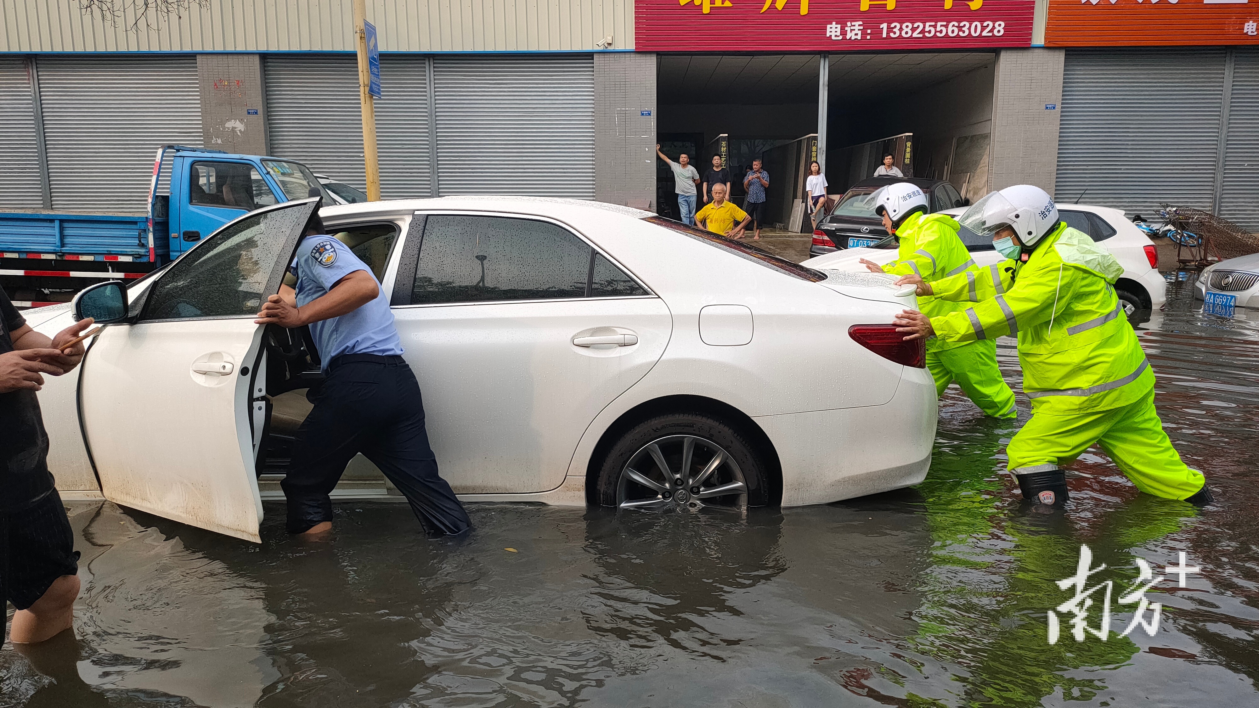 节假日期间，顺德公安全力做好服务群众和紧急救助工作。&nbsp;