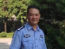 民警陈剑斌：爆燃现场大喊“我是医生，让我来！”