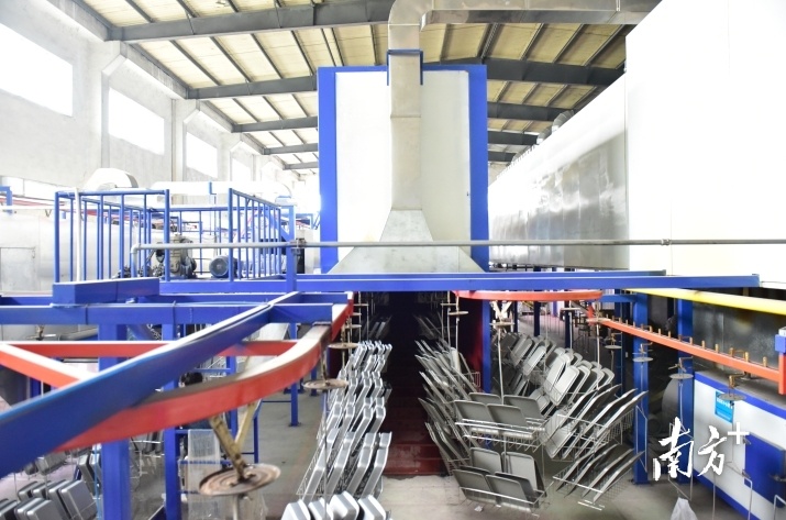 阳晨厨具通过本土化设计和自动化生产迈向产业高端化。通讯员 供图