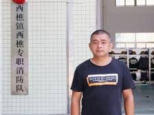 “最暖父亲”梁志响： 用爱托举视障女儿的田径梦