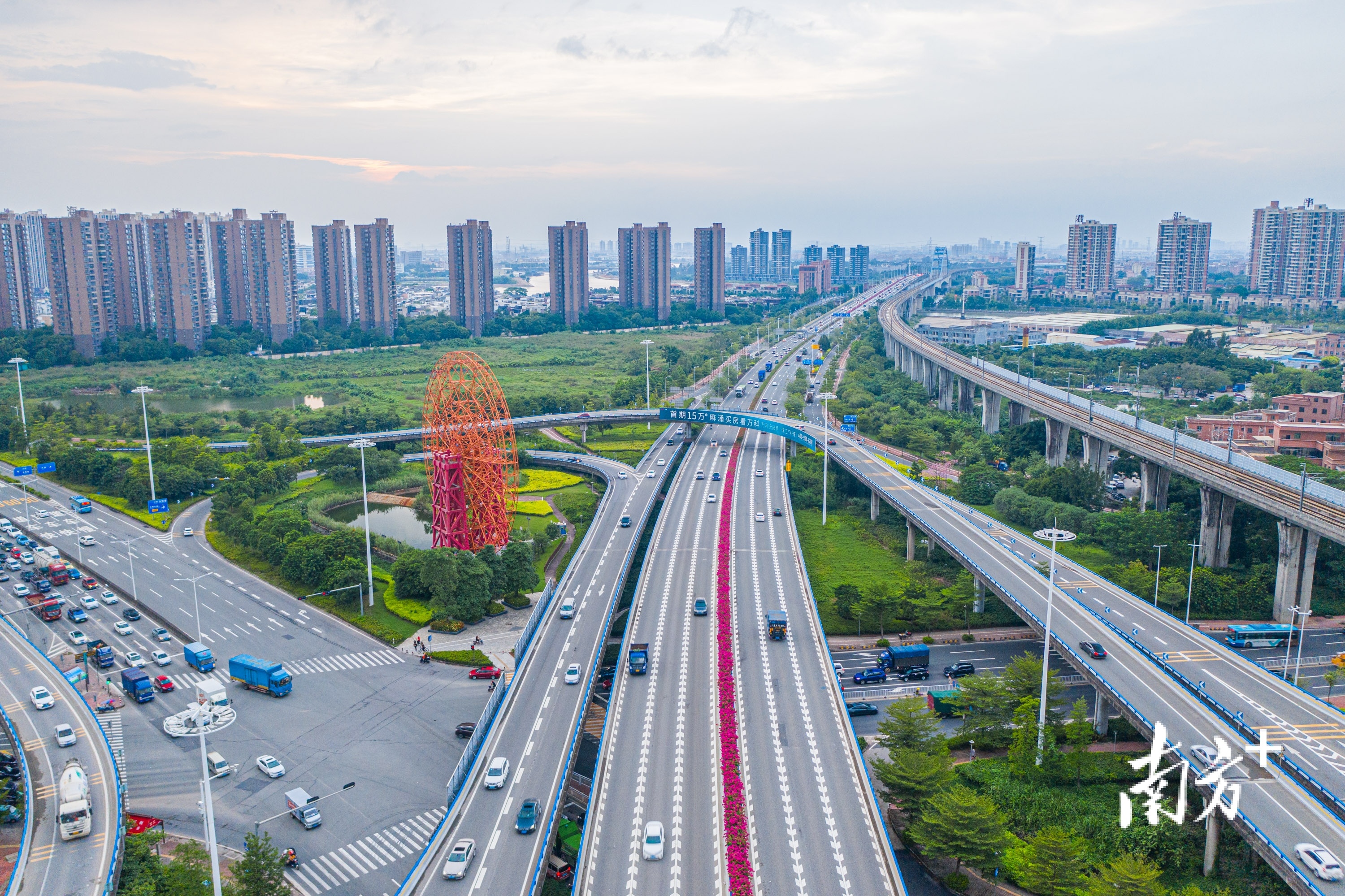 一条大道看尽水乡“新风景”