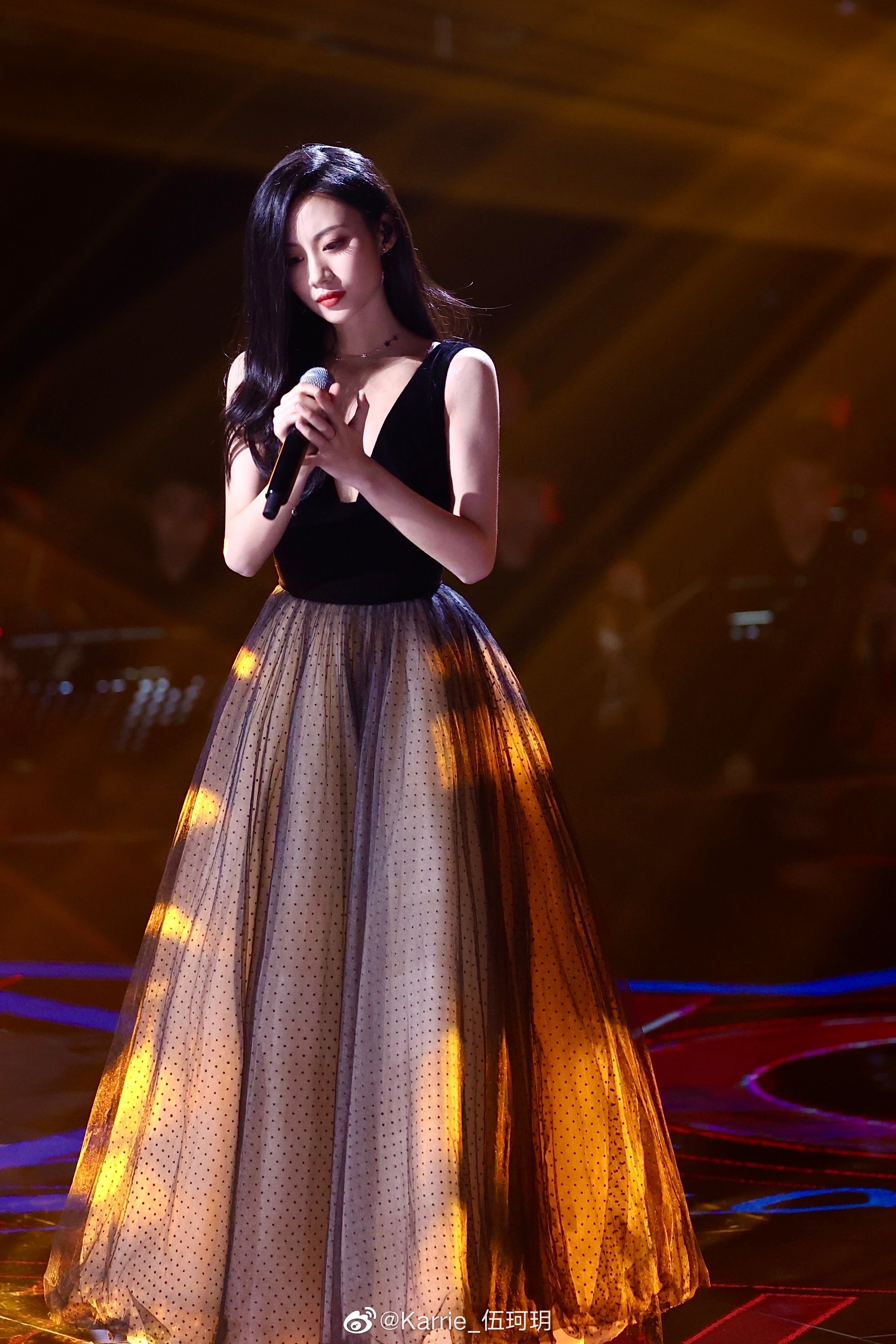 中国好声音广州女歌手图片