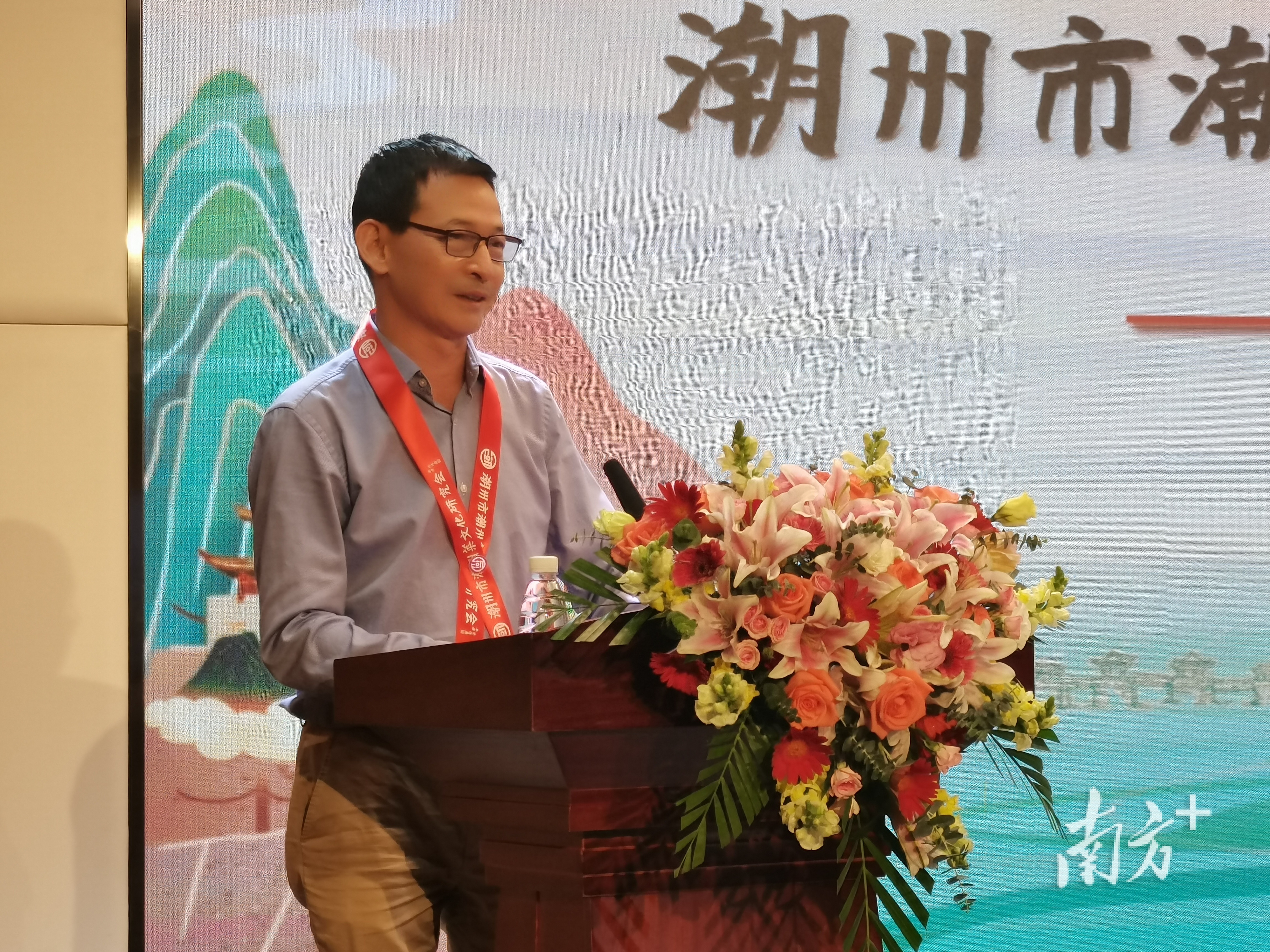 陈文标表示，潮州菜文化研究会将在更高的起点迈出更好的步伐，开展潮州菜文化研究。  肖燕菁 摄