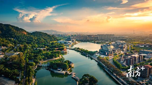 西樵镇听音湖片区.区贤成 摄