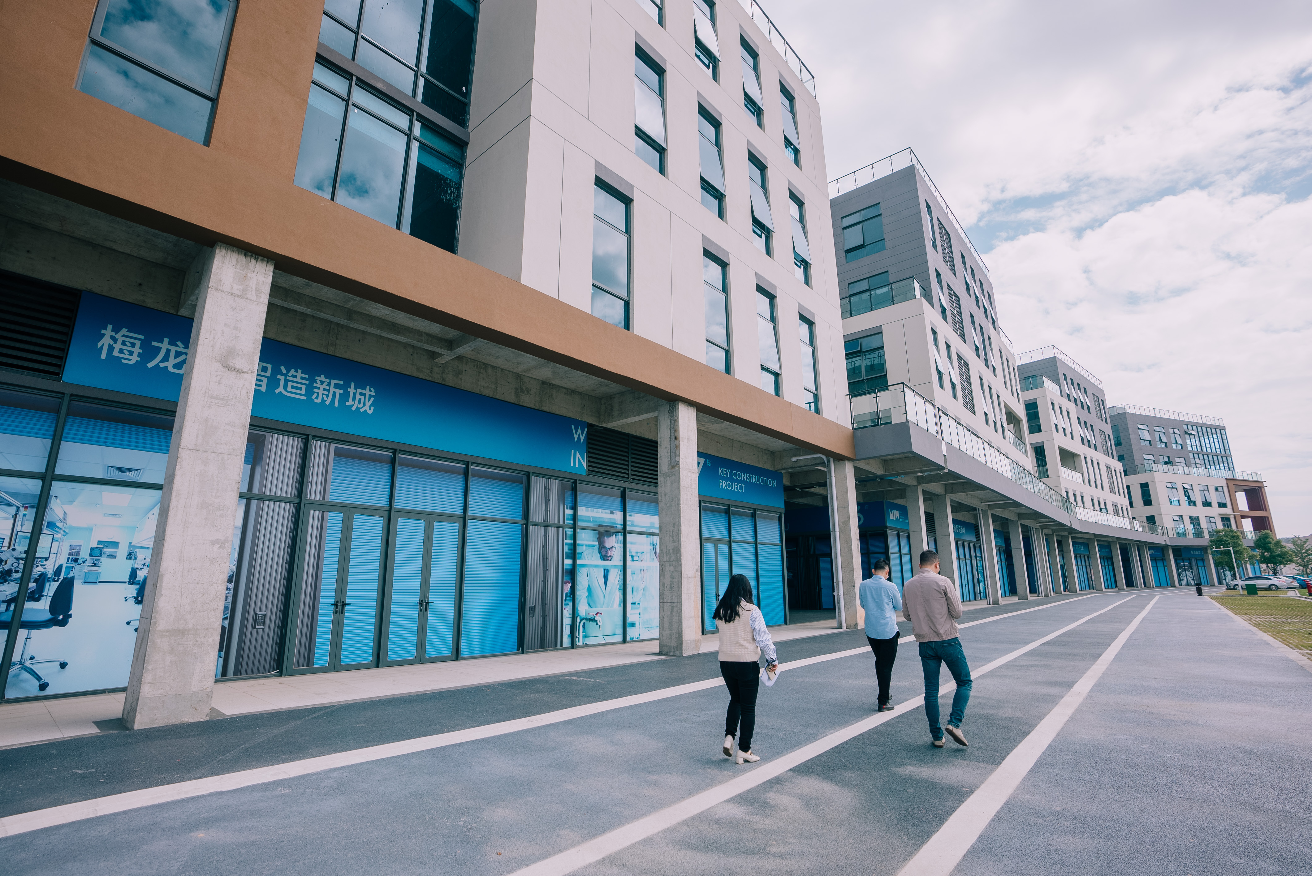 梅龙湖智能制造产业新城多栋厂房已完成主体建设。