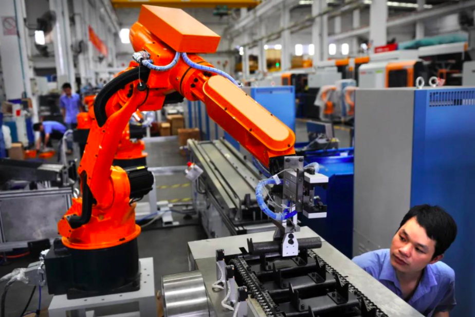 天河建设更具国际竞争力的现代产业体系，为高质量发展培育更强动能。 受访者供图