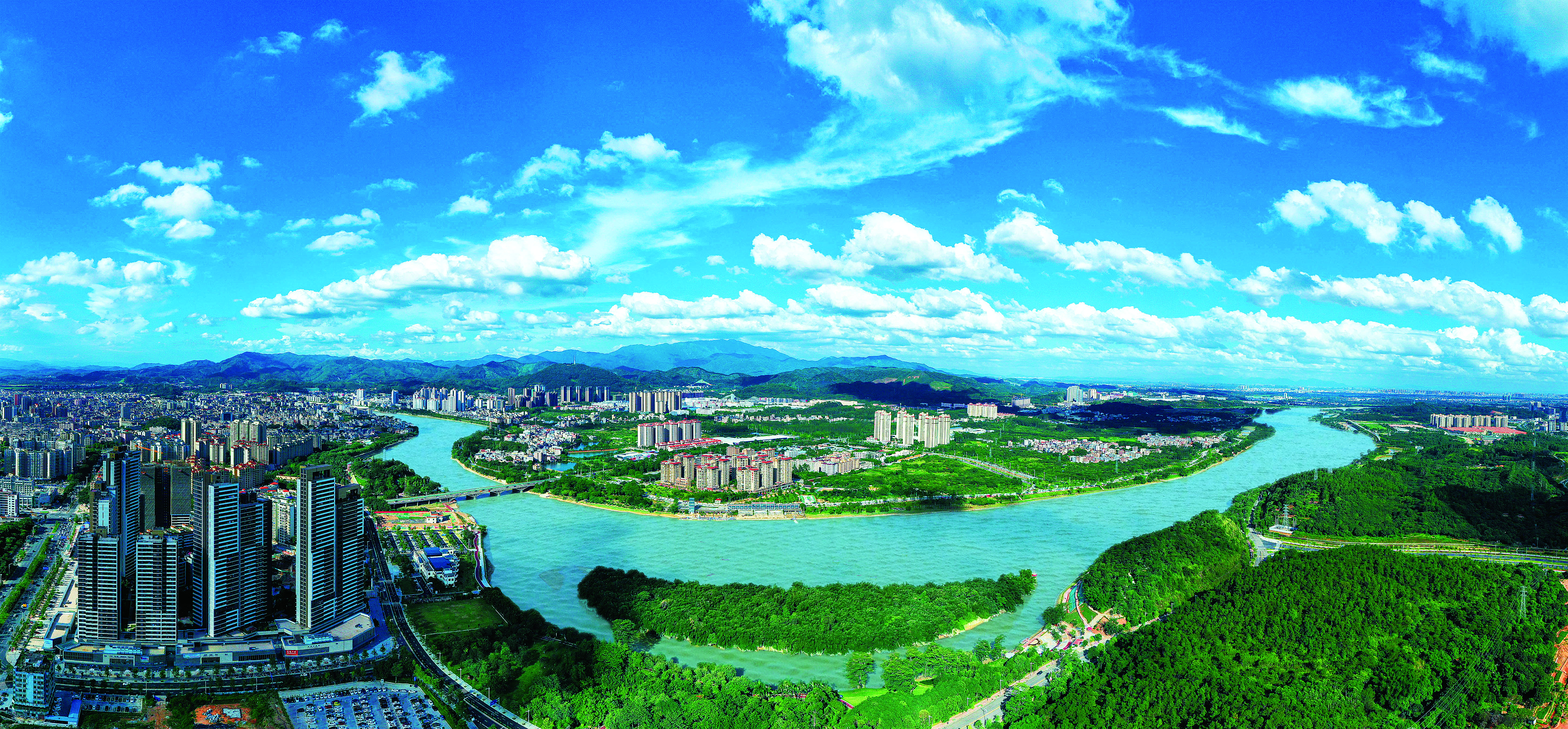 增城打造宜居宜业宜游高品质现代城区。 增城打造宜居宜业宜游高品质现代城区。