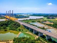 新一届三水区委常委产生，胡学骏当选区委书记