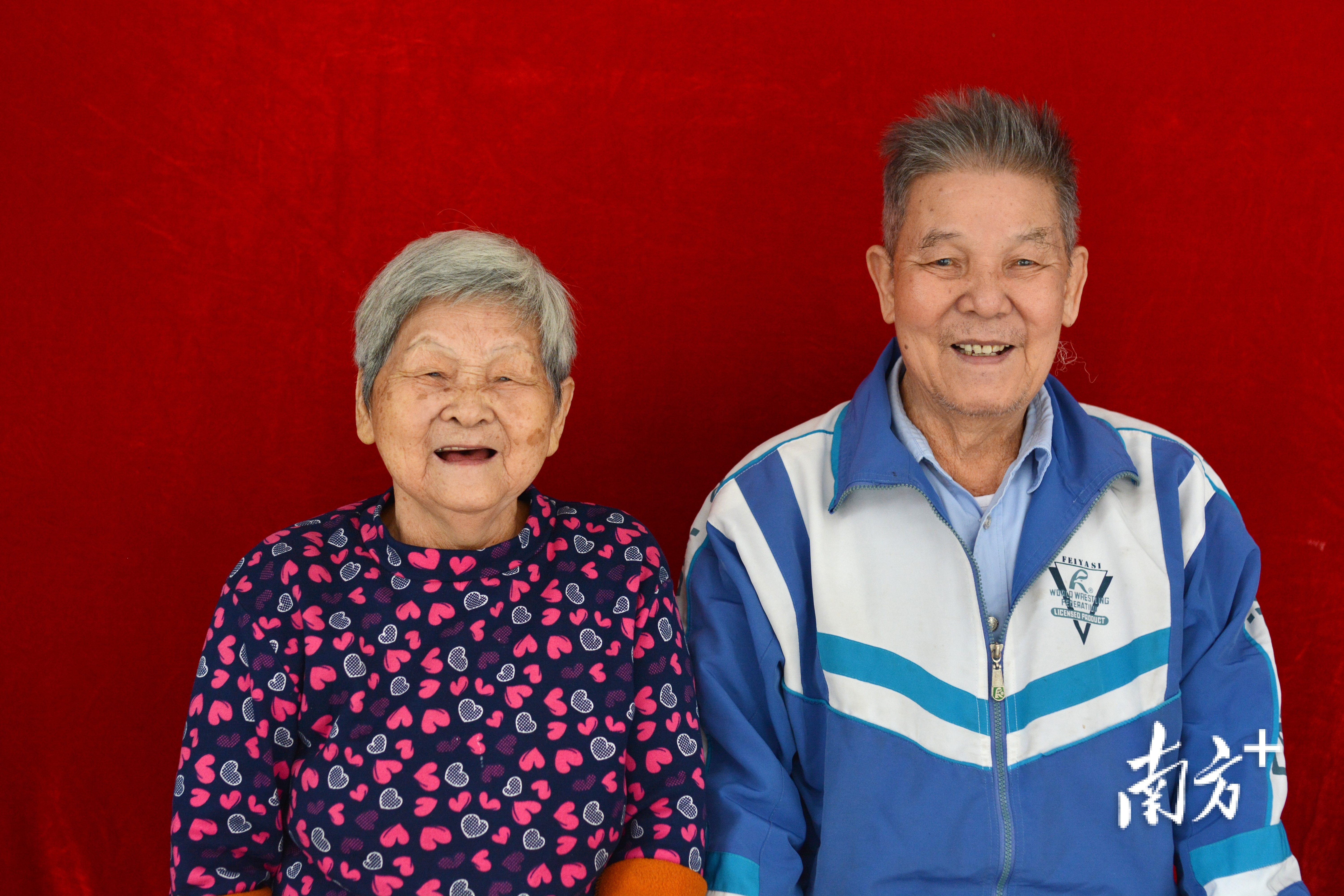 从176张长者笑脸感受黄江的幸福生活