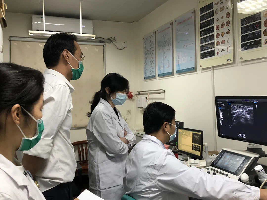 潮州市人民医院乳腺防治中心开展“乳腺癌疑难病例多学科联合会诊(MDT)”。