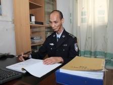 “全国特级优秀人民警察”梁瑞伟：“只要投入到案件中，我就感到无比踏实”