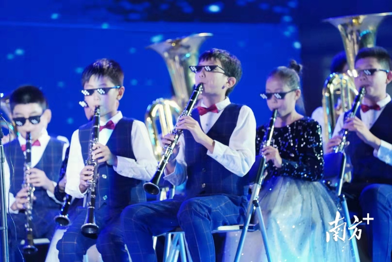 南方+ 戴嘉信 拍摄