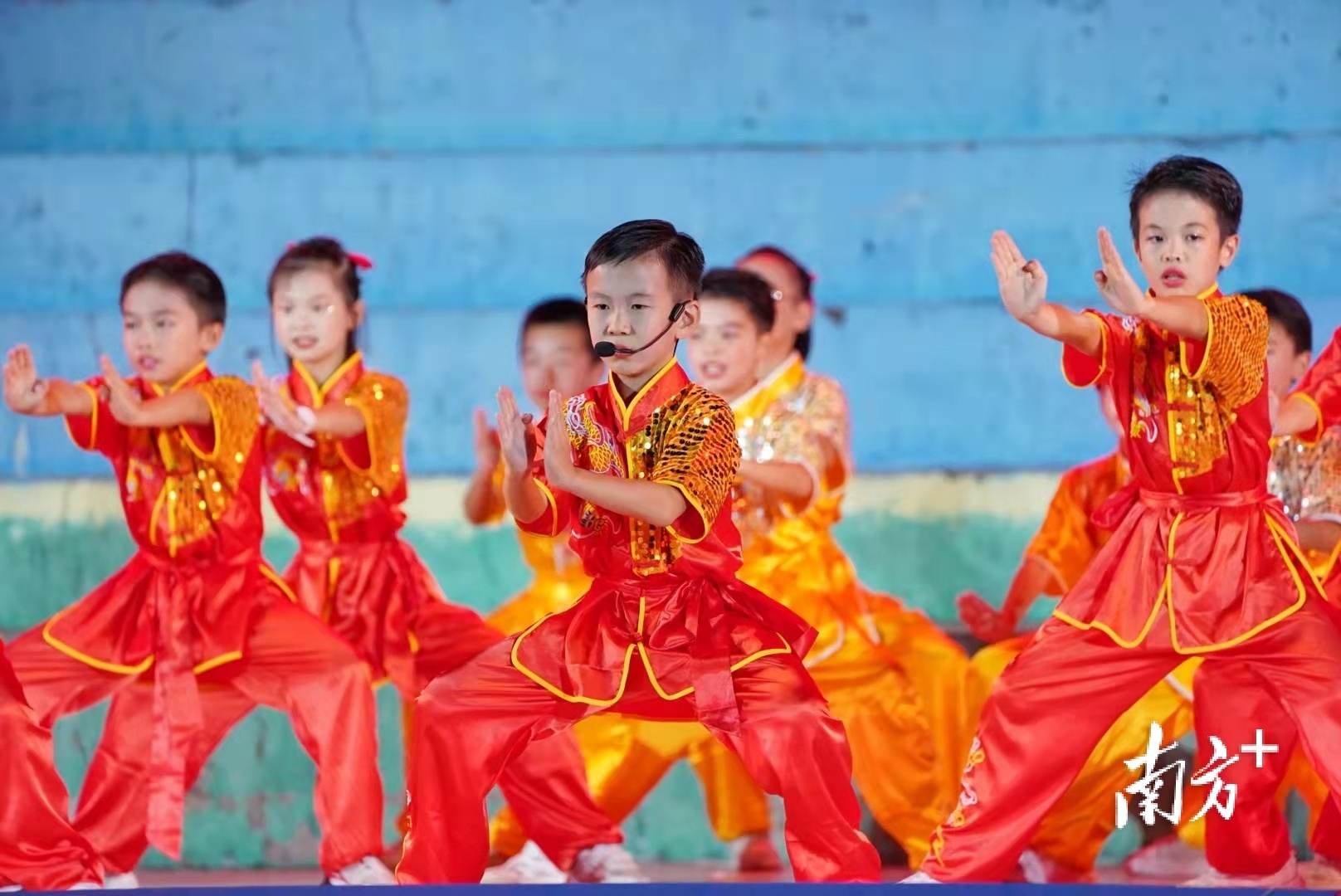 南方+ 戴嘉信 拍摄