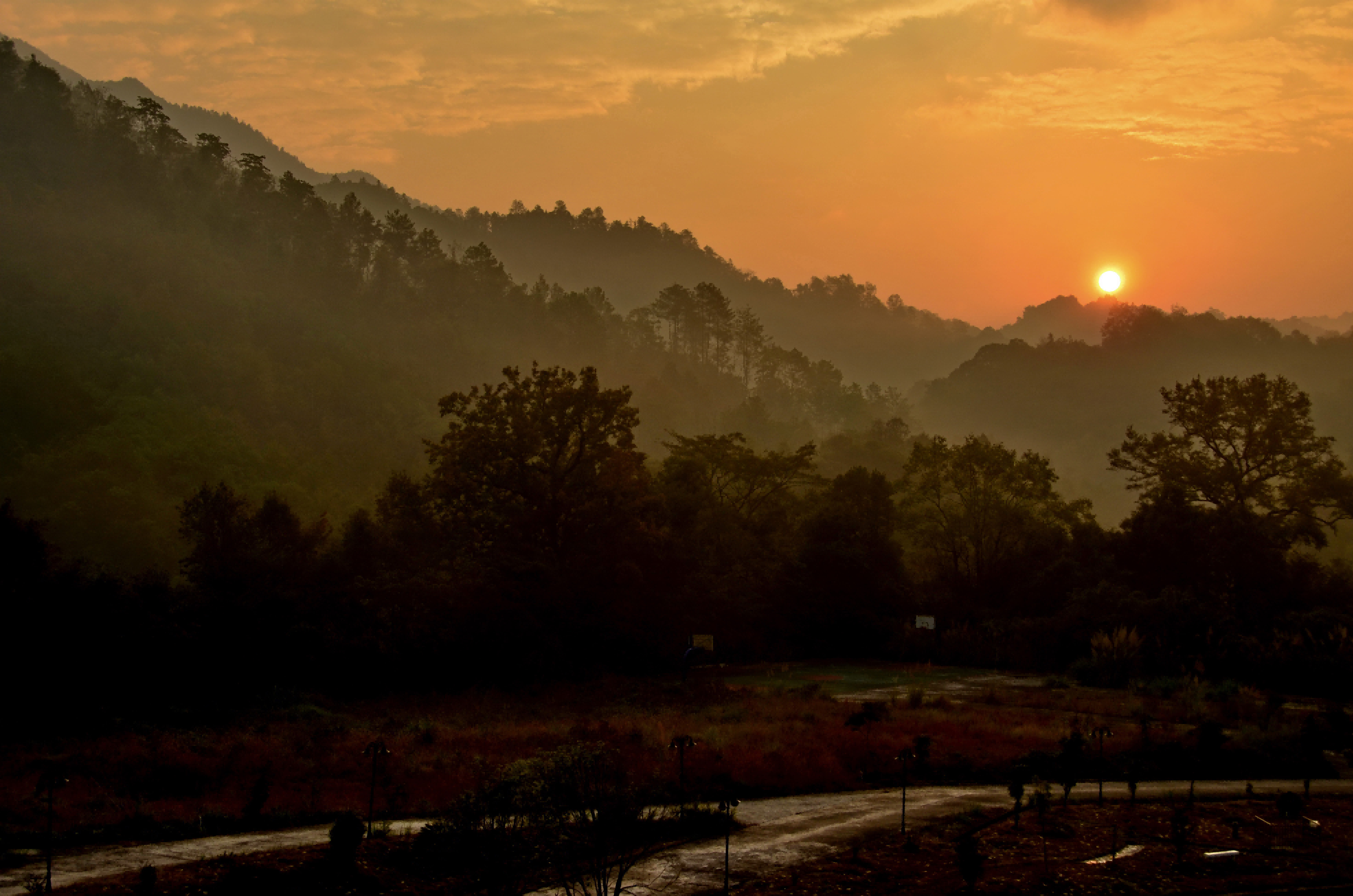 秋晨曲.吴智宏 摄