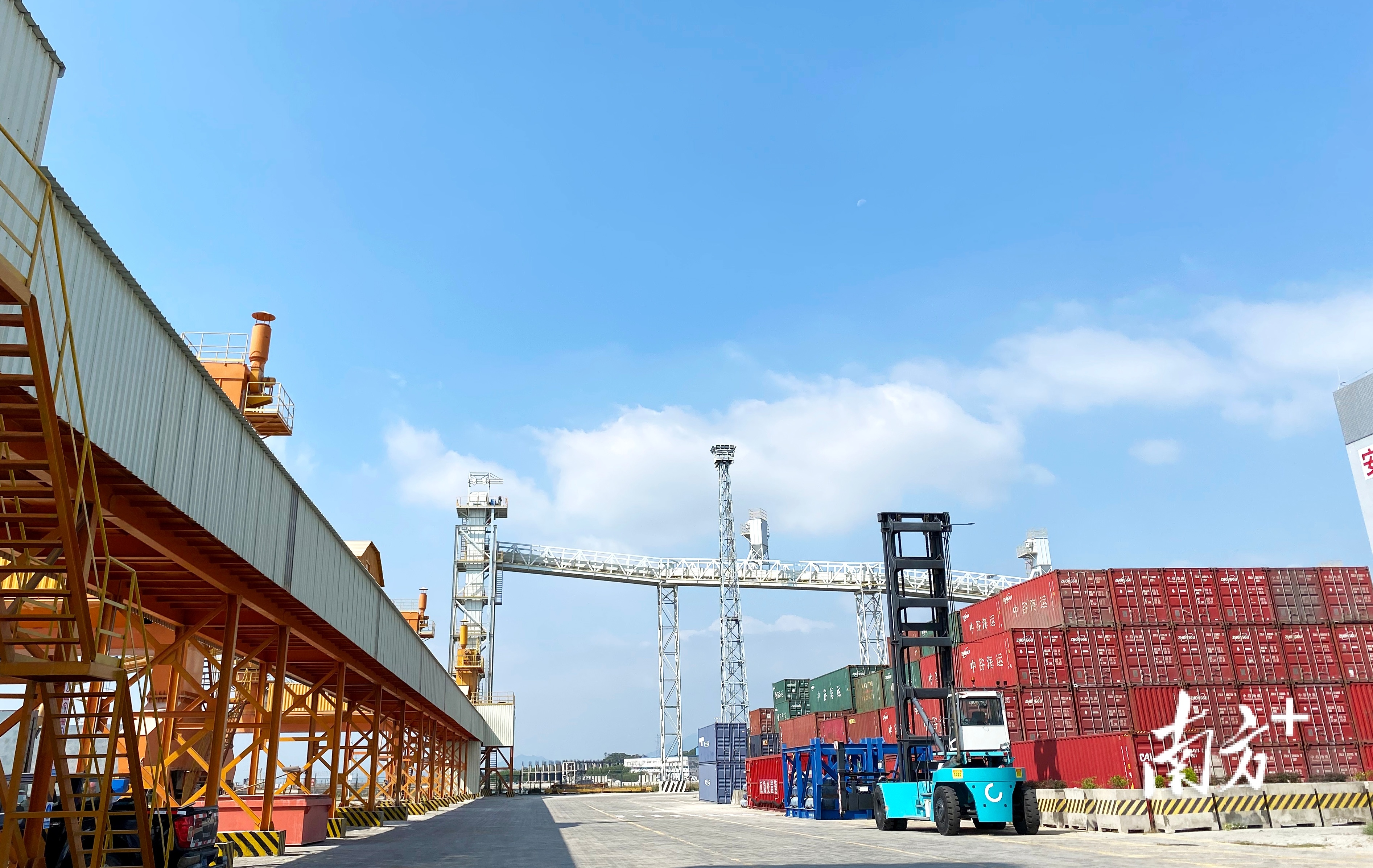 南方+ 纪金娜 拍摄