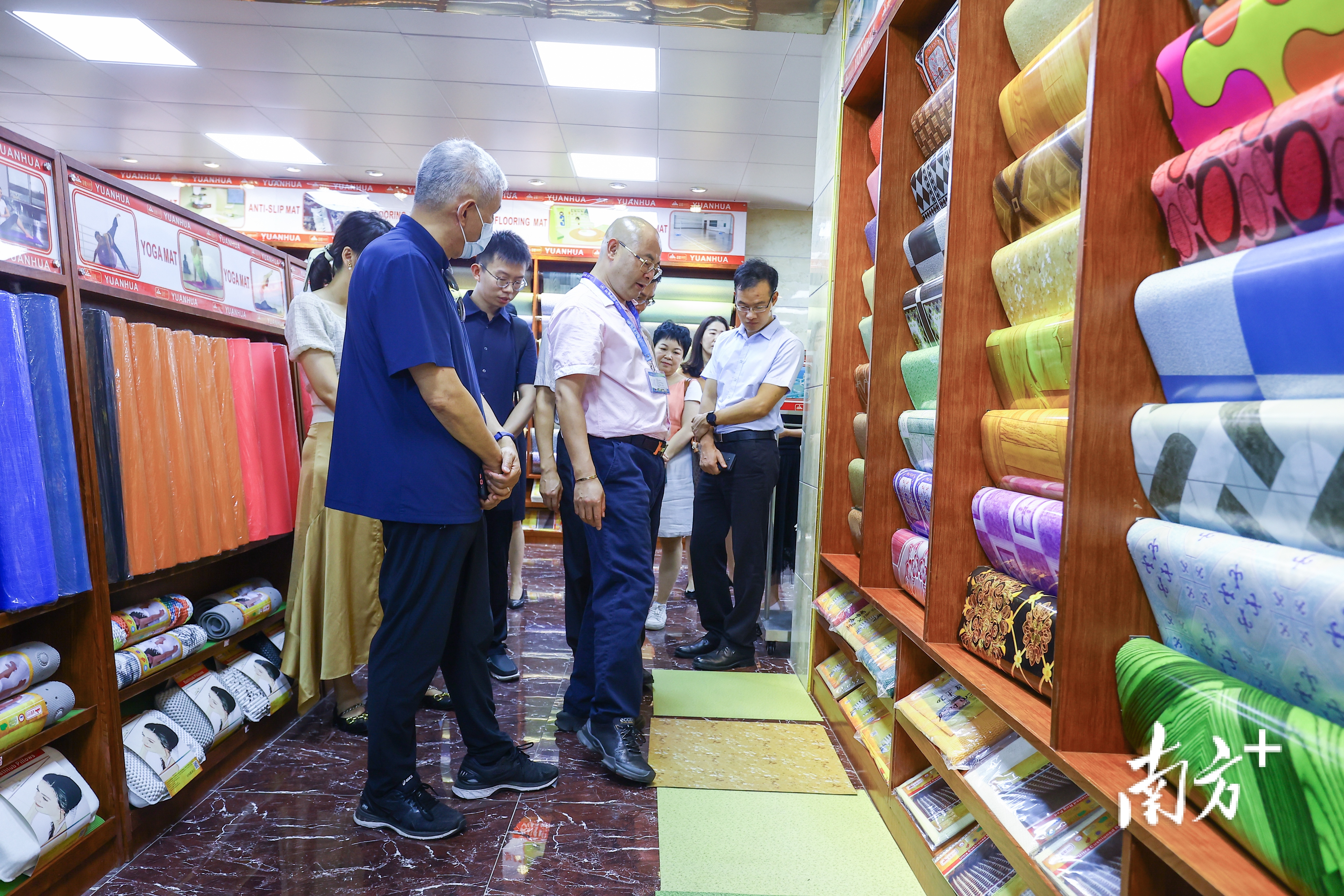 2021年，品质革命调研组走访广东远华新材料股份有限公司。张荣基 摄