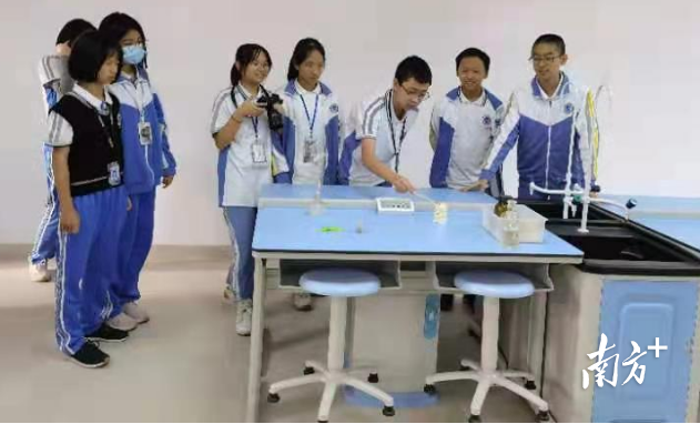 化学科组氢气爆炸实验 化学科组氢气爆炸实验