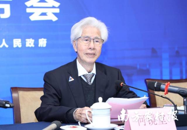 中国工程院院士、广东院士联合会创会副会长何镜堂。