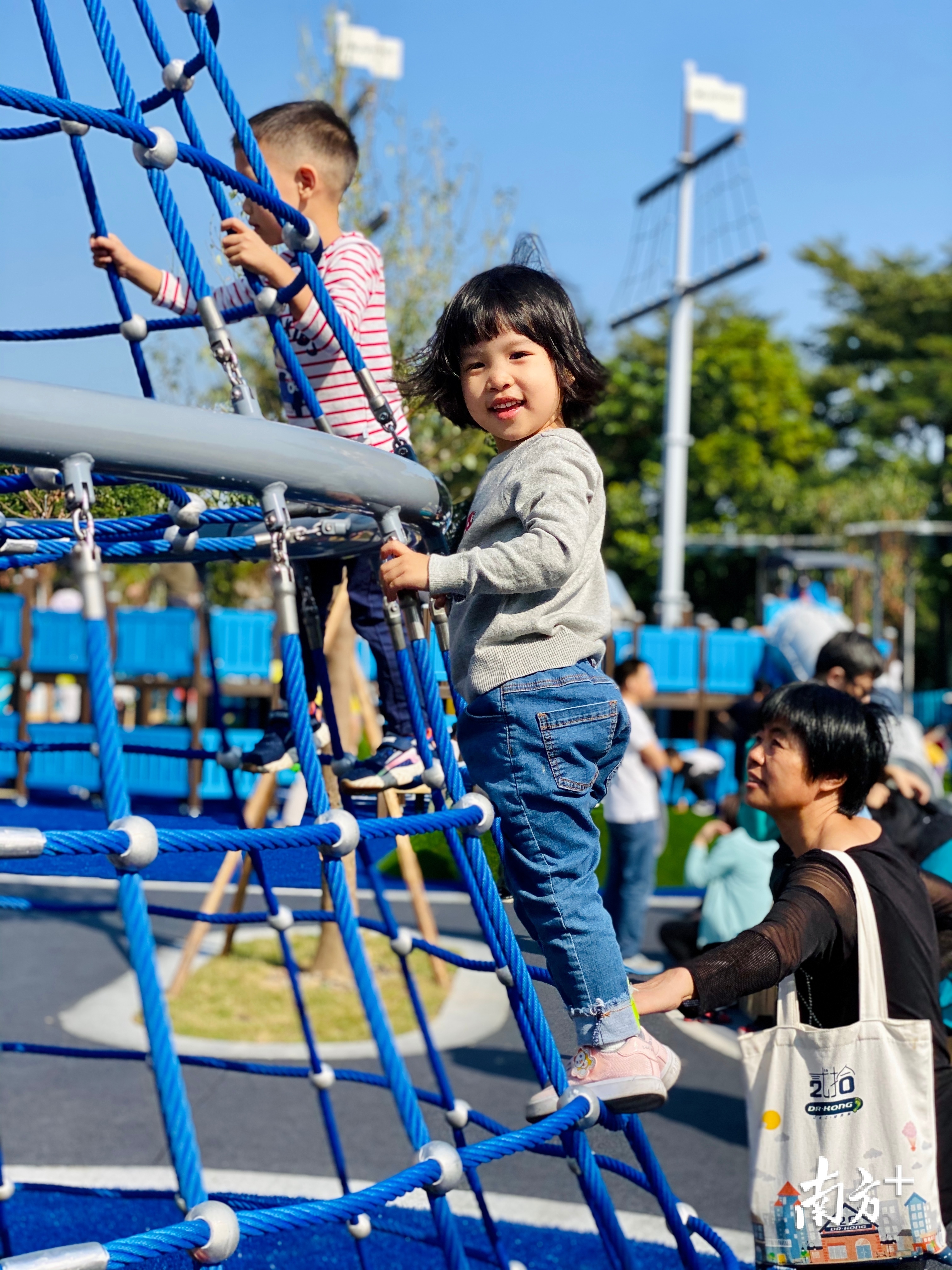 南海交完善政策配套,落实生得起养得起。资料图片 南海交完善政策配套,落实生得起养得起。资料图片