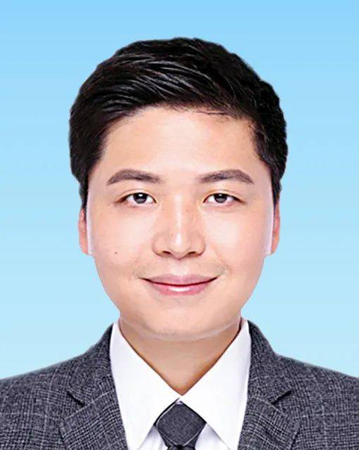 新一届佛山市委领导班子产生郑轲当选市委书记