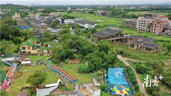 惠阳区良井镇矮光村发展乡村旅游后,不仅村容村貌得到提升,村民收入也增长不少。南方日报记者 梁维春 摄 惠阳区良井镇矮光村发展乡村旅游后,不仅村容村貌得到提升,村民收入也增长不少。南方日报记者 梁维春 摄