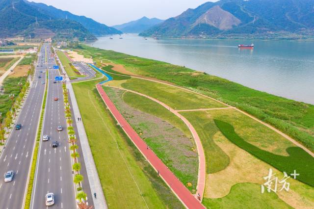 肇庆市江滨堤碧道景福段.