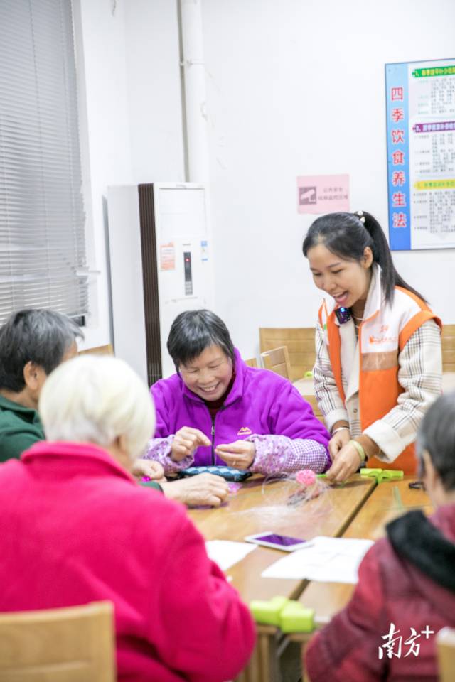 從事社工服務，羅燕妮發(fā)自內(nèi)心地開心