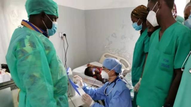 援非日记⑲|救治非洲重症儿童，我一直在路上！