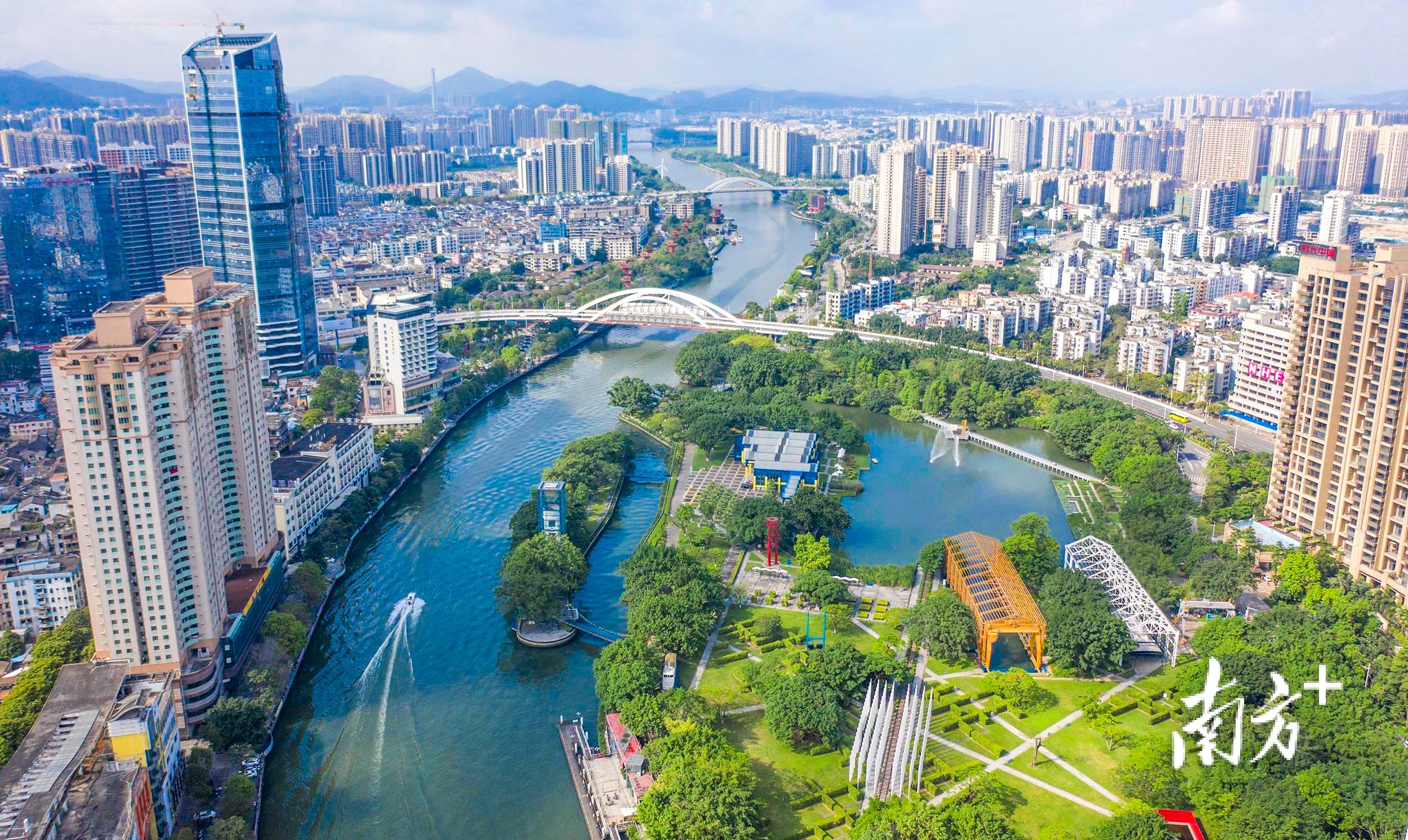    南方+ 叶志文 拍摄