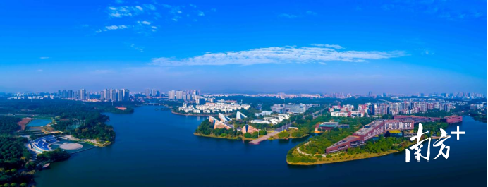 航拍松山湖 航拍松山湖