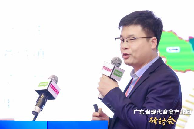 开平市旭日蛋品有限公司总经理姚辉亮介绍江门市开平市家禽产业园