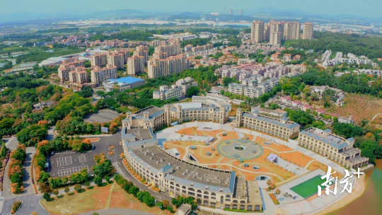 为了推动氢能产业集聚发展，南海区在丹灶镇规划建设了48平方公里的仙湖氢谷。图为仙湖氢谷。 丹灶宣办供图