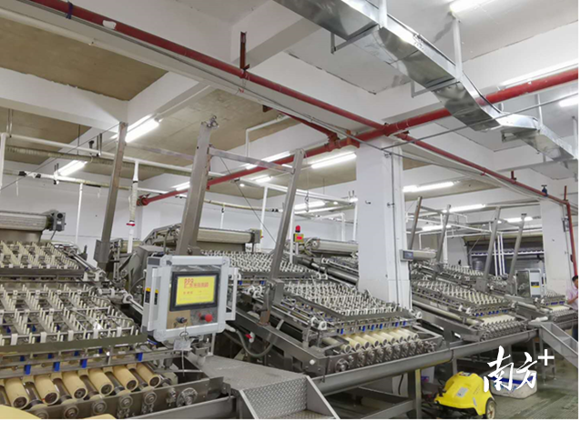 虾剥壳技术装备