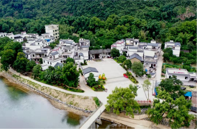 清远阳山岭背镇推动美丽乡村风貌建设增颜增收