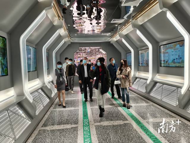 走进“时光隧道”