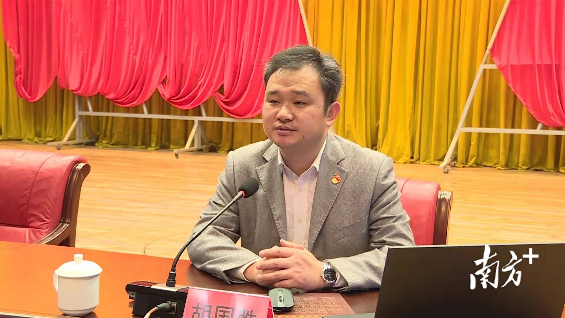 南方+ 陈婷婷 拍摄