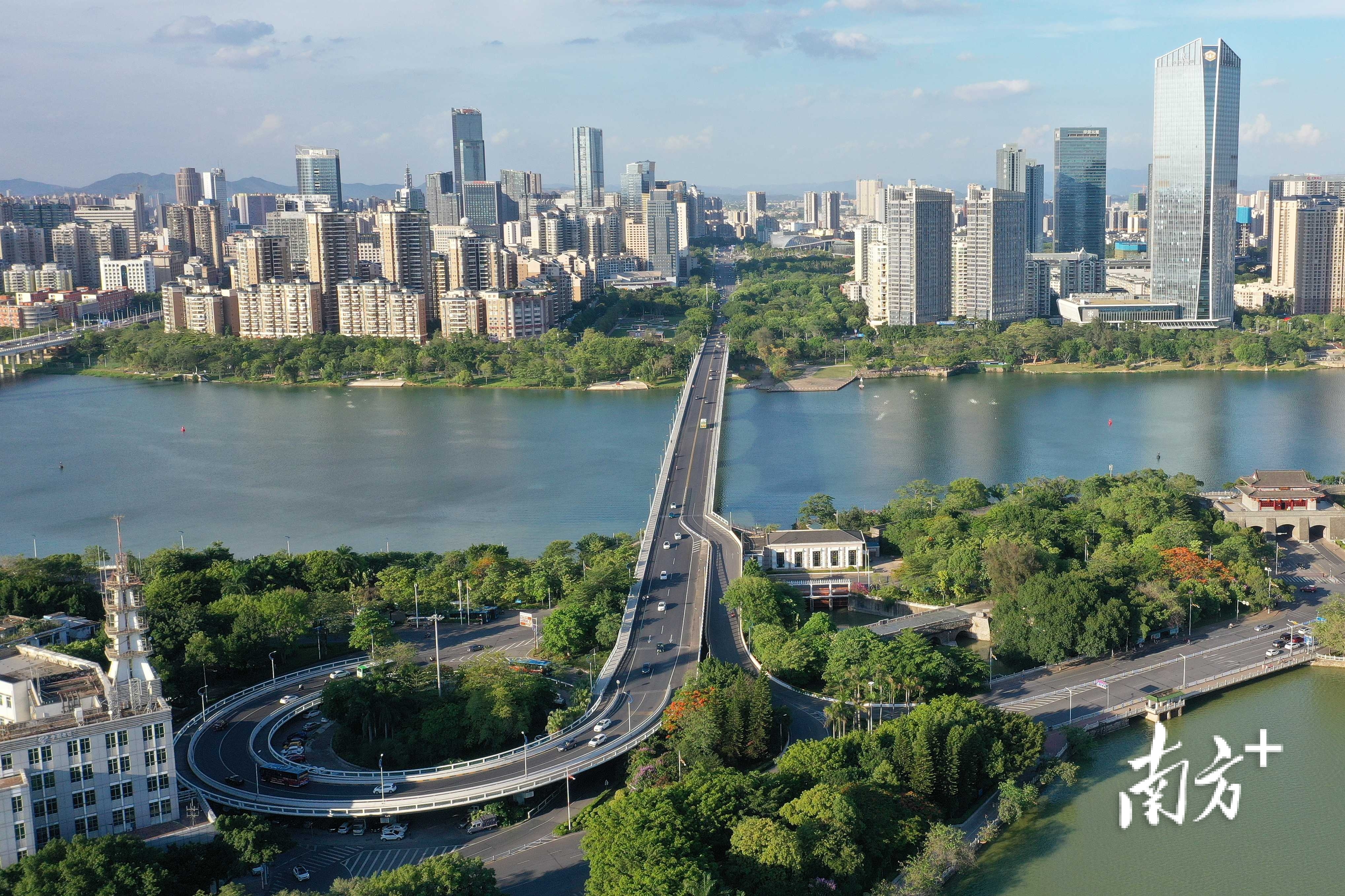 东江上的桥承载惠州创新发展新梦想