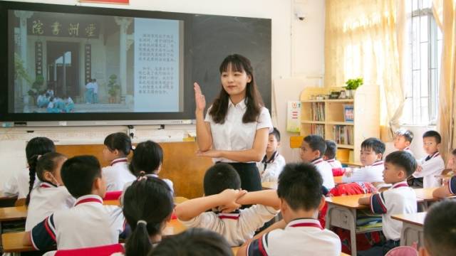 学生的“知心姐姐”，刘斯琪立志做有温度的中山思政教师