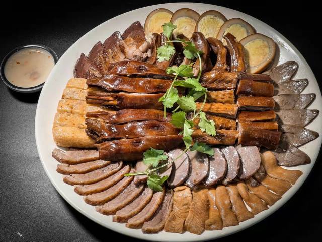 狮头鹅浑身都是宝