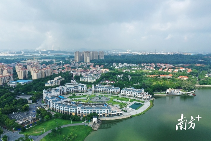 位于南海区丹灶镇的仙湖氢谷，吸引了仙湖实验室等高端研究平台落户。资料图片