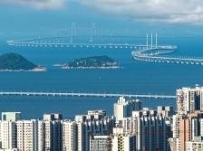 奋楫破浪行，南粤气象新