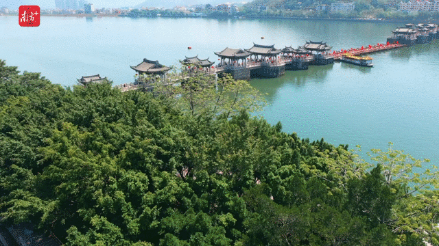    南方+ 陈锴进 制图