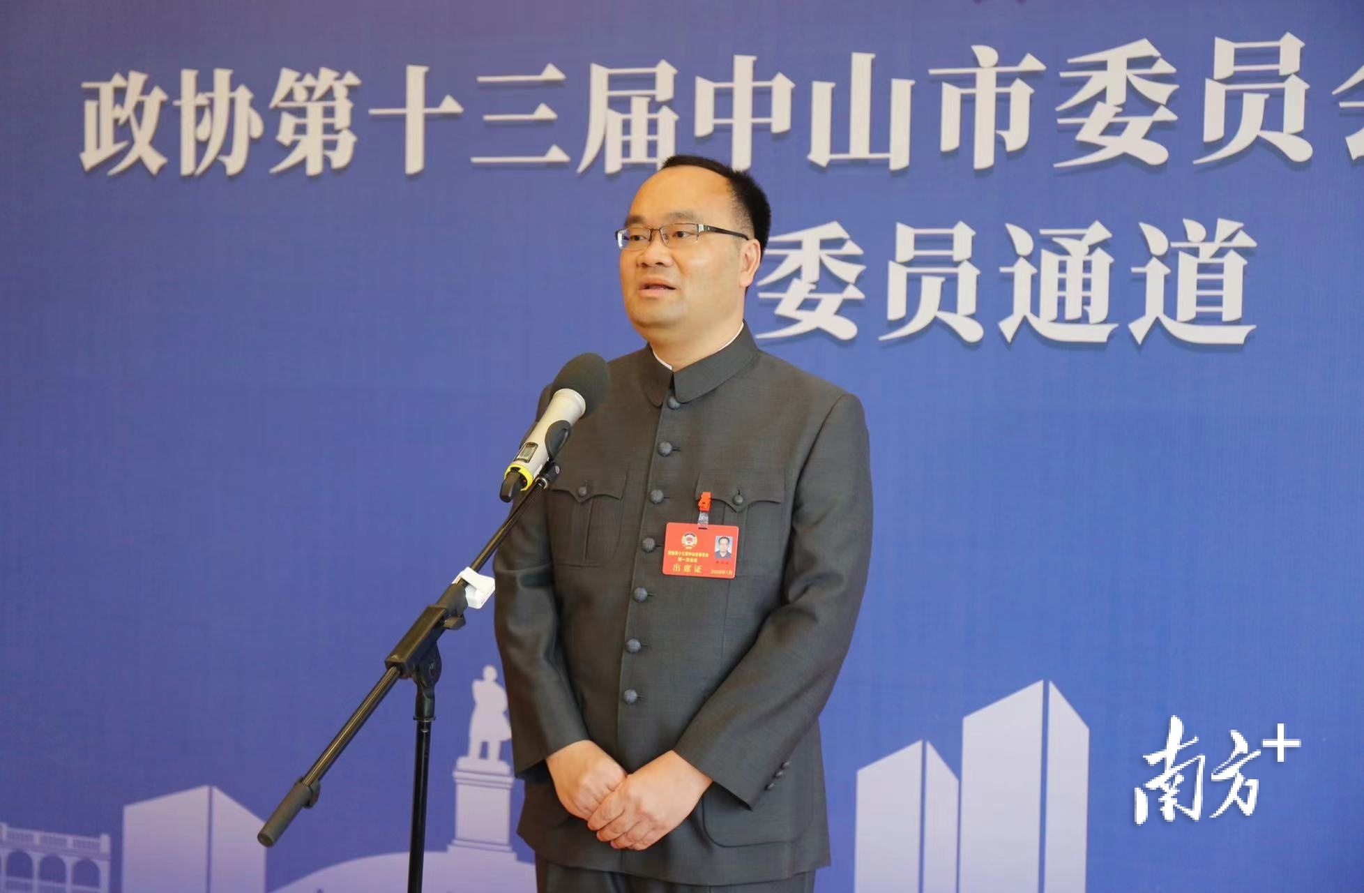 黄健敏。 南方+ 叶志文 拍摄