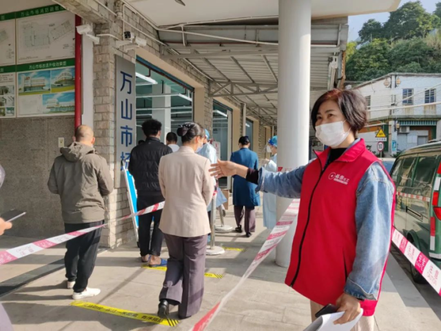 战“疫”最前线，党员勇担当