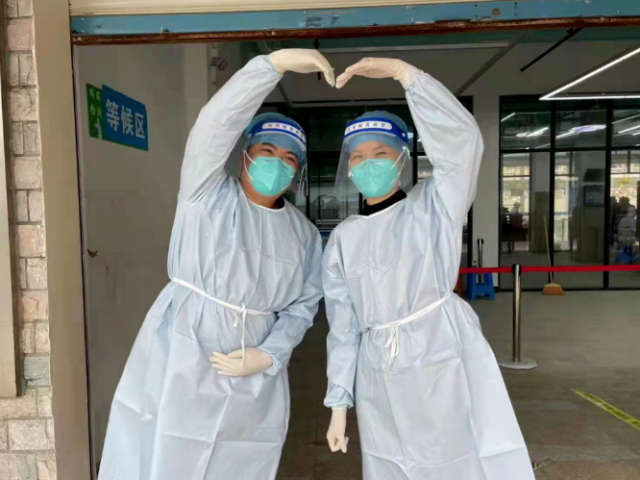 一份午餐，一首歌曲……疫情无情人有情！