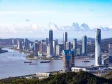 坚持人民至上，以新作为昂扬奋进新征程