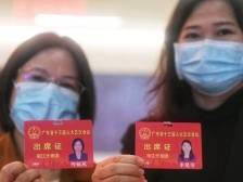 代表委员同日报到，满载基层一线声音，热切交流履职感受