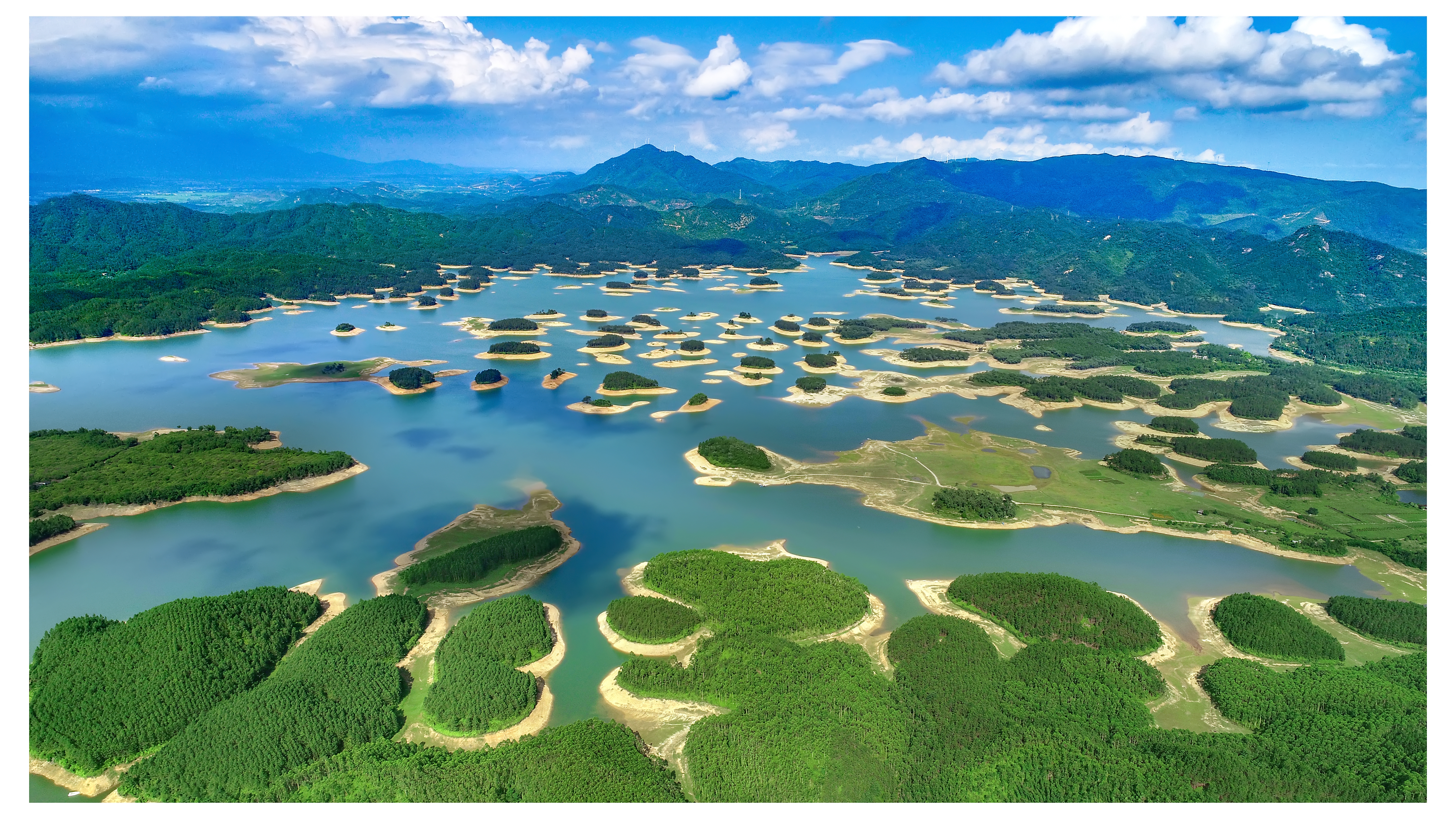 “十四五”期间，江门市自然资源局将着力开展国土空间生态保护修复，提升生态系统碳汇能力。图为台山大隆洞水库。陈立武 摄