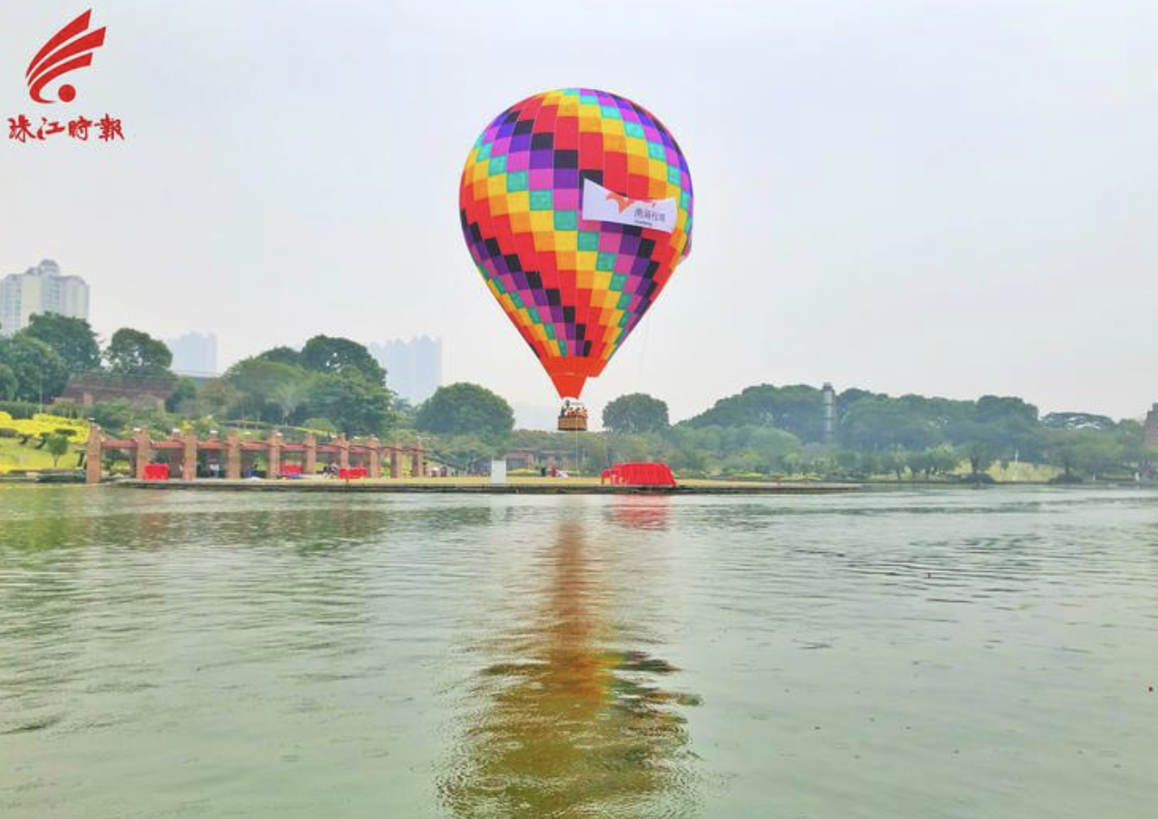 “幸福桂城”热气球成为桂城新“网红”。 “幸福桂城”热气球成为桂城新“网红”。