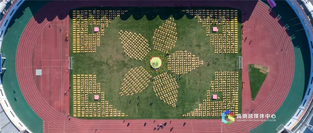 高明区体育中心田径场。黄文锋摄